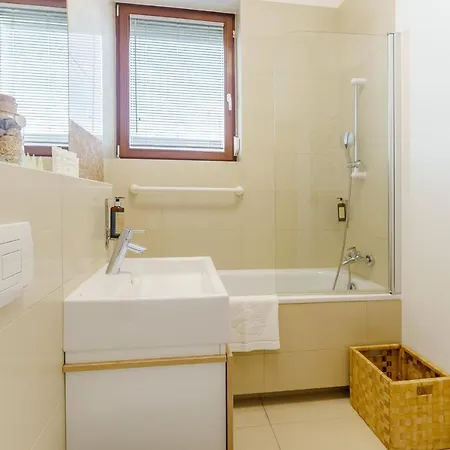 Apartman W Rent Like - Tulipan Penthouse Iii *