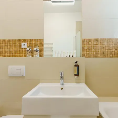 W Rent Like - Tulipan Penthouse Iii Apartman